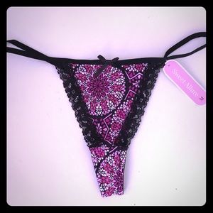 Floral geometric style panty M